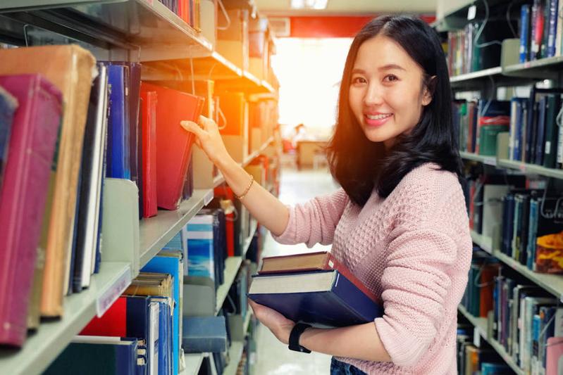 郴州市城市经济中等职业技术学校的校园环境及师资力量