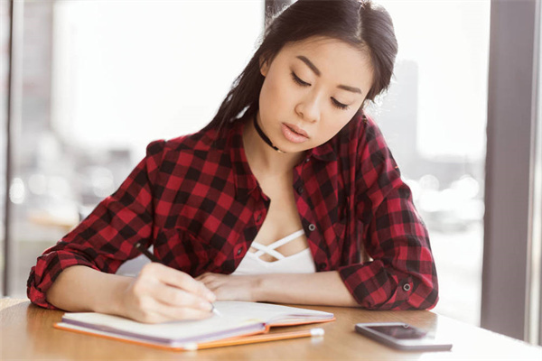 就读长沙中专学校2025录取分数线是多少